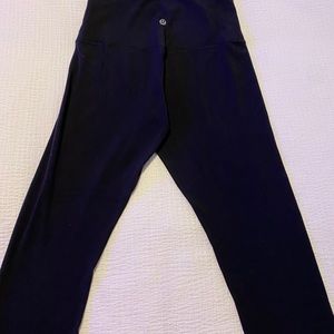 Lululemon Align Crop 21” Black SZ 6
